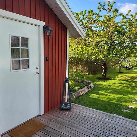 特鲁萨Minihus Med Stor Traedgardstomt Naera Golf Och Hav别墅 外观 照片