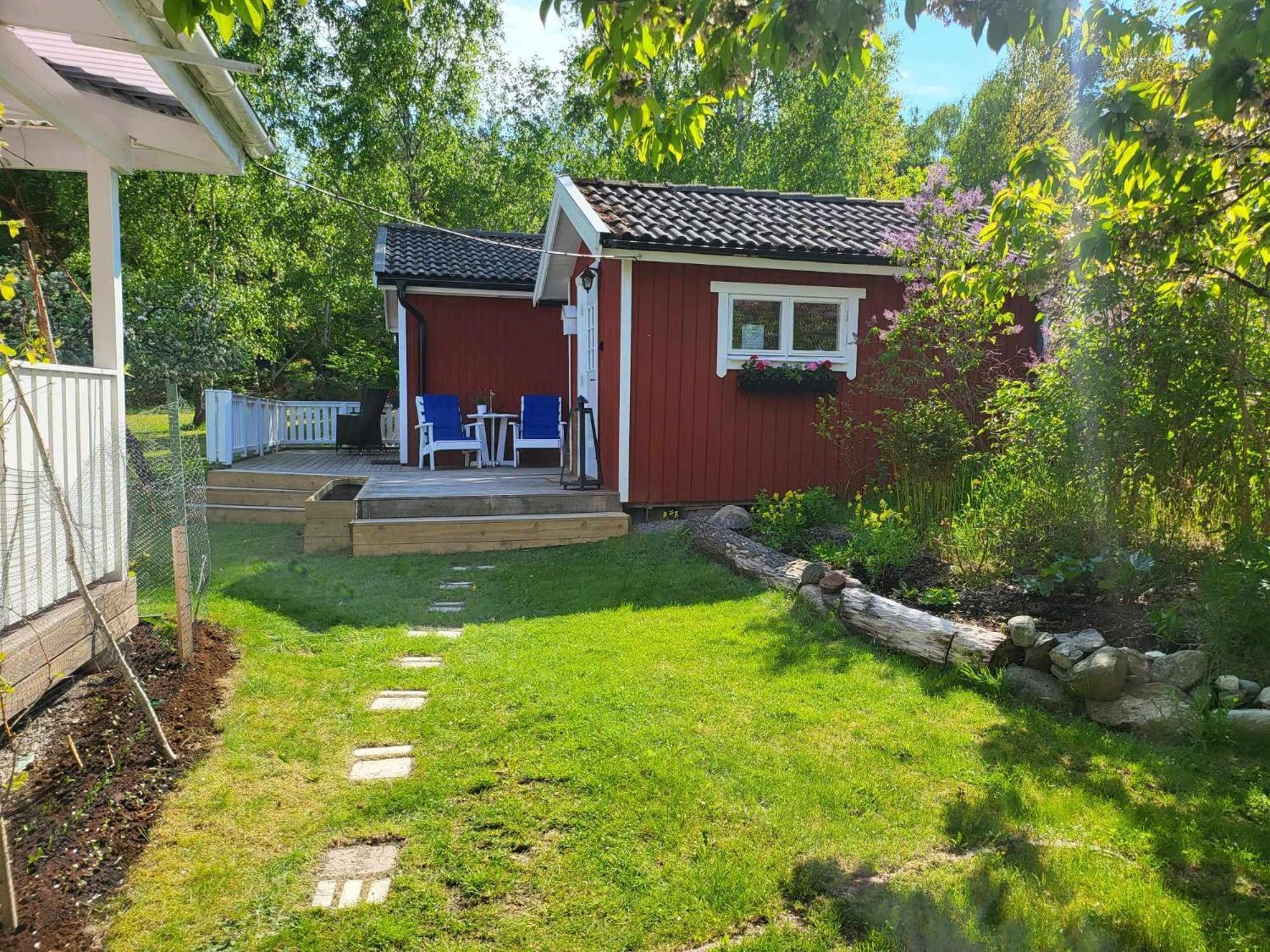 特鲁萨Minihus Med Stor Traedgardstomt Naera Golf Och Hav别墅 外观 照片